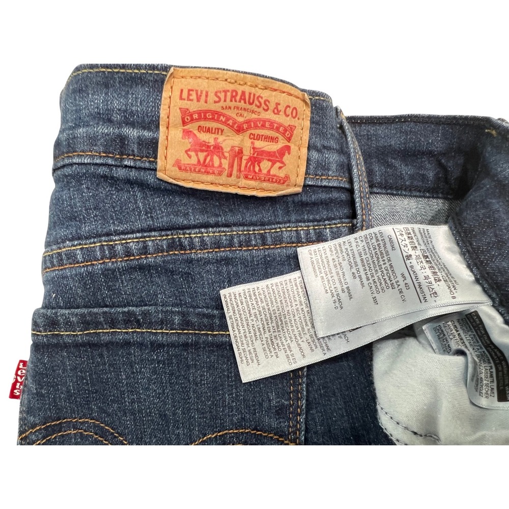 Levis 505 Straight Leg Jeans Womens 6 Dark Wash Denim Mid Rise Blue 505-0216